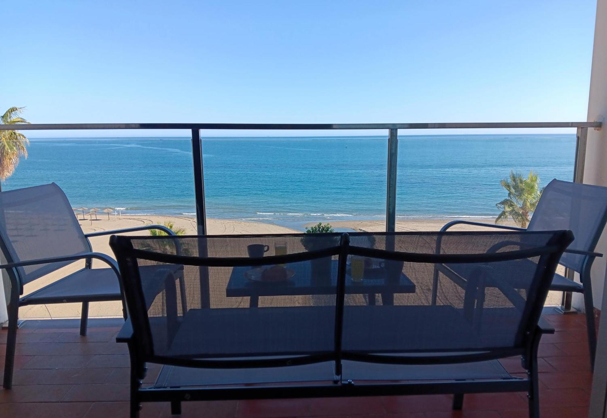 Alojamiento Iberia Playa Estepona Exterior photo