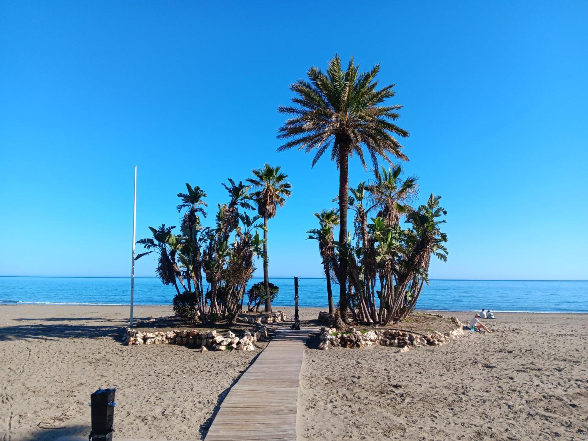 Alojamiento Iberia Playa Estepona Exterior photo